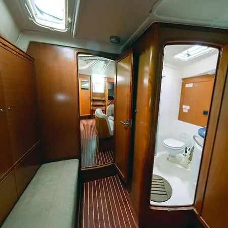 Bavaria Vision 44 Botel *