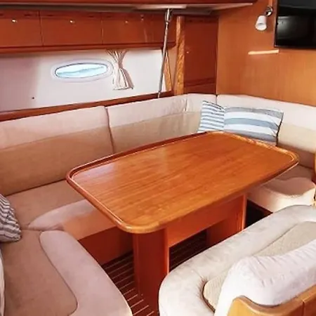Bavaria Vision 44 Πλωτό κατάλυμα Figueira da Foz